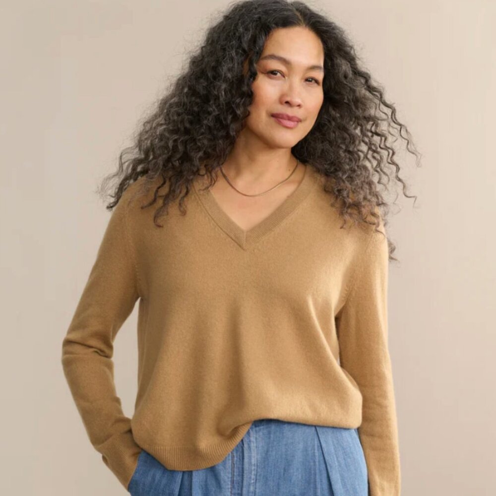 🤎Jenni Kayne Cashmere Flynn V Neck, Camel 🤎